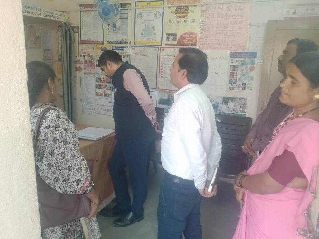 District Jilla Panchayat CEO Conducts Surprise Inspection at Malagatti Ayushman Arogya Kendra whatsapp image 2026 01 20 at 8.21.00 pm