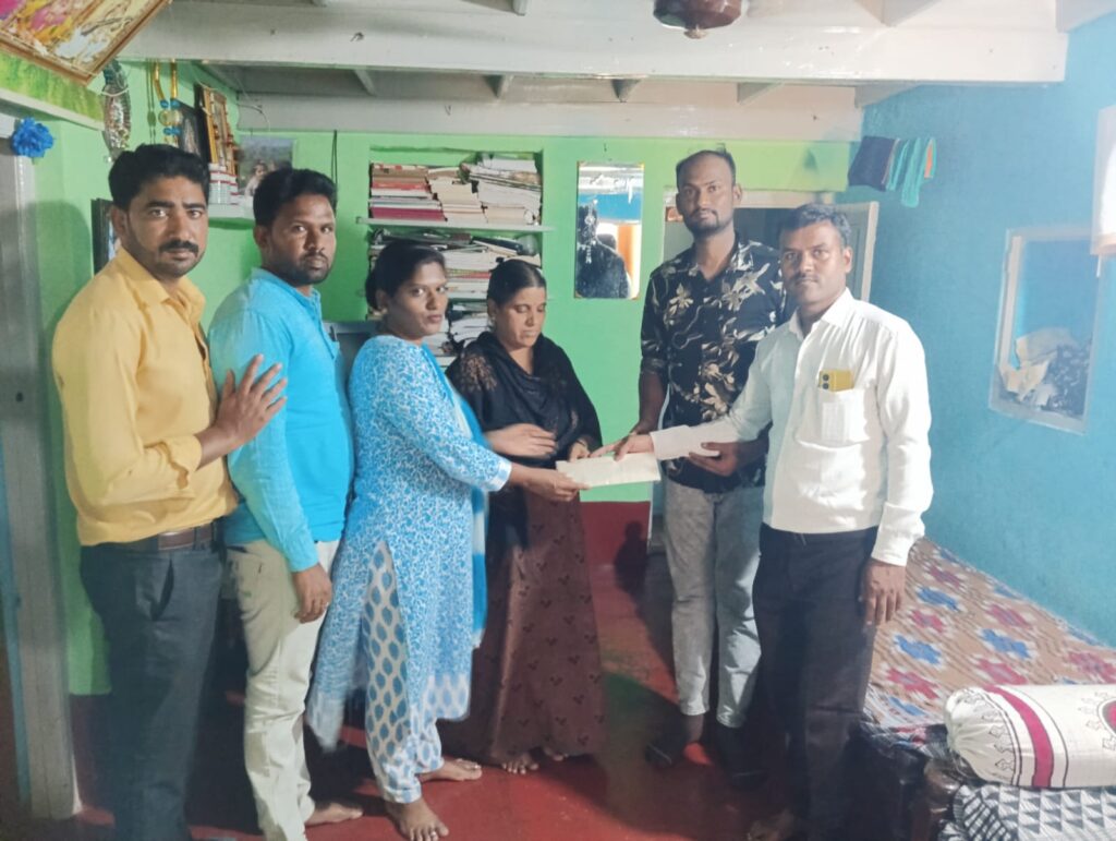 Financial Assistance Extended to the Family of Late Community Health Officer Smt. Manjula – Chitradurga District whatsapp image 2026 04 27 at 4.24.14 pm (1)